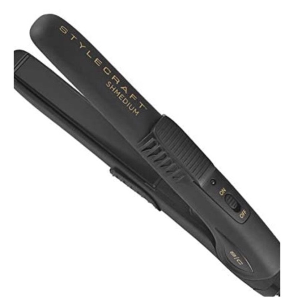Stylecraft Shmedium styling iron. Never opened.